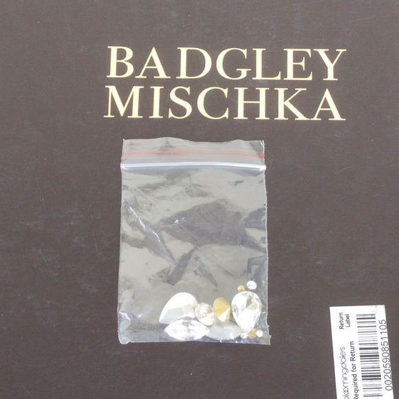 BADGLEY MISCHKA SINDY Gold stiletto sandals.Size 9. - Picture 4 of 12